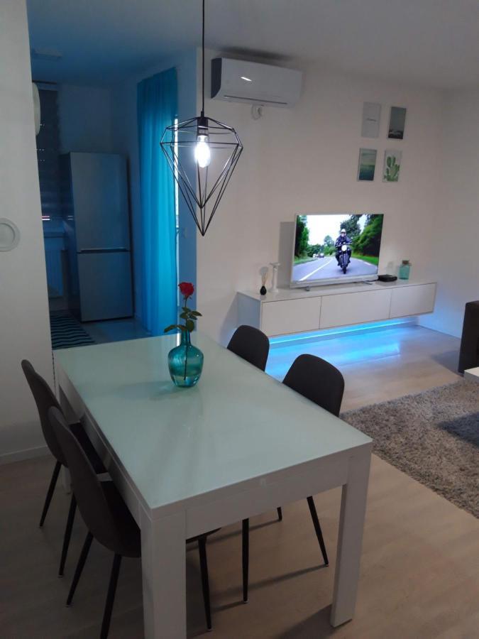 Elena Apartmani Tuzla Extérieur photo